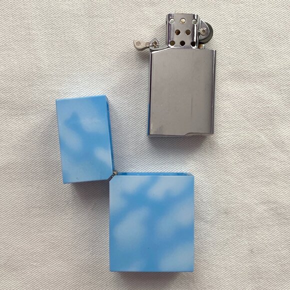Tsubota Pearl Hard Edge Lighter in Cloud - Picture 8 of 13